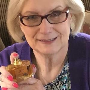 Meet your Posher, Carol